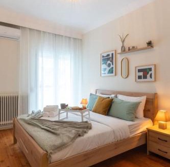 Thessaloniki City Centre Apartment | Spacious Modern Suite in the Heart of Center