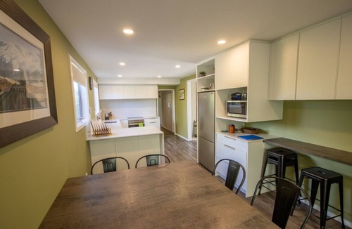 Twizel House | Spacious on Simons Street, Twizel - FREE WIFI