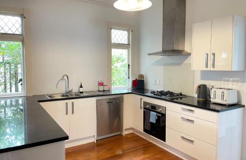 Johnsonville House | Spacious Retreat near Ferry & Mall