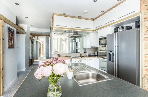 Joppa Apartment | Spectacular ground floor apartment with unbeatable views across the Firth of Forth.