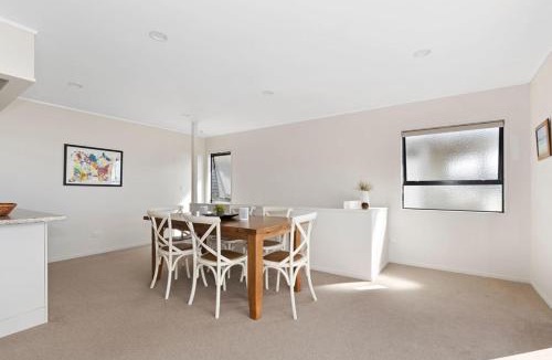 Matapouri House | Spectacular Woolleys Bay - Matapouri Holiday Home