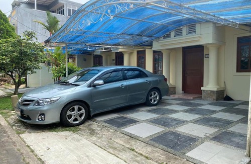 Sentul City Hotel | SPOT ON 91278 Pahlawan Udyana Syariah