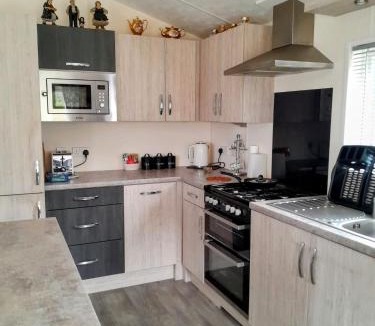 Girvan House | Sqirl vew