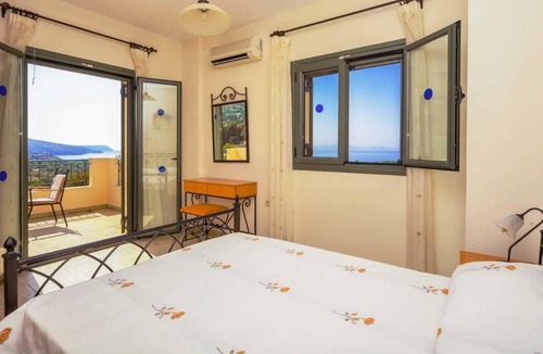Karavados Villa | Stamo, Beautiful villa in Trapezaki w/