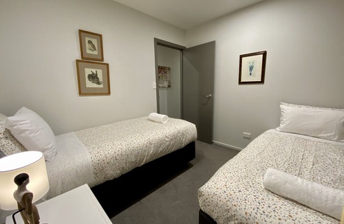 Twizel House | Star Gaze from Rhoboro Road (Wifi)-Xmas/New Year Rates Refer Description
