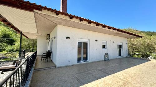 Decentralized Administration of Macedonia and Thrace Apartment | Stella's House