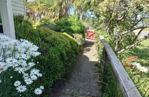 Tuatapere House | Step back in time at Aunt Tui's
