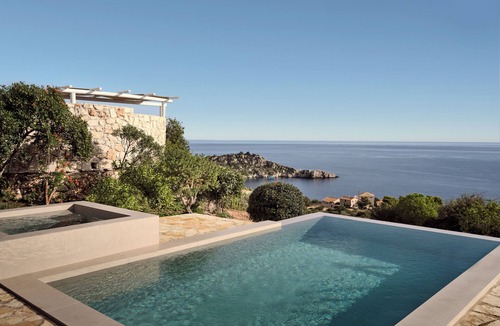 Varvara Villa | STONE BUILT 3 BEDROOM LUXURY VILLA WITH PRIVATE INFINITY POOL AND SEA VIEW