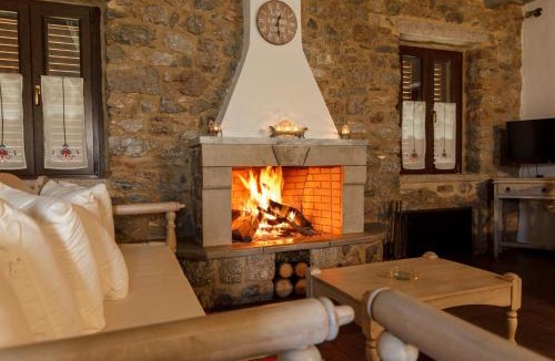 Fokiano House | Stone House-Athina