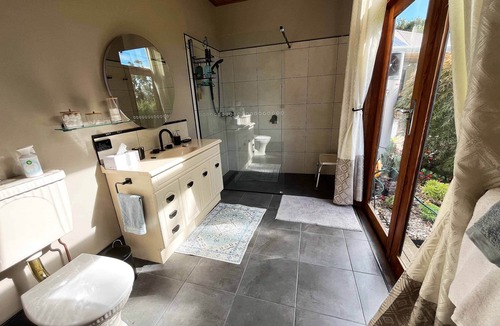 Stony Rise Bed & Breakfast | Stony Rise Cottage B&B