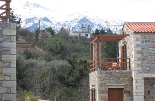 Melidoni Villa | Stratos Villas Chania with pool and sea view