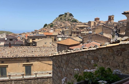 Mistretta Apartment | Studio 3 with View, Wi-Fi and Air Conditioning