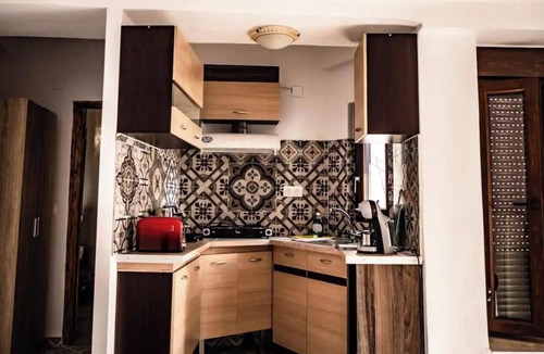 Kouroutai Apartment | Studio Apartment 'Asfentamos' with Mountain View, Wi-Fi and Air Conditioning