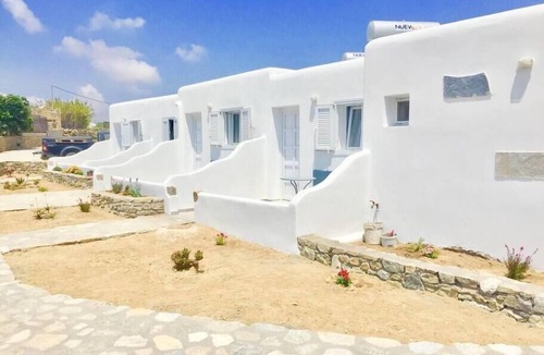 Glastros Apartment | Studio apartment for 3 people, with private