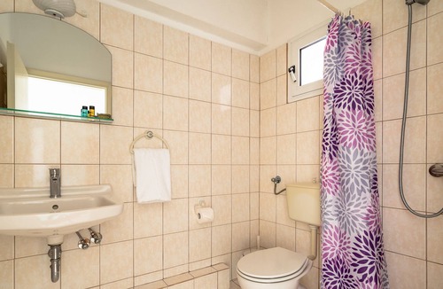 Lixouri Apartment | Studio Apartment 'Zois 10' with Sea View, Wi-Fi and Air Conditioning