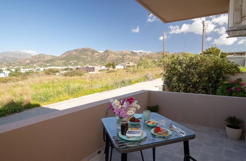 Makry Gialos Apartment | Studio Athena with panoramic view of MakryGialos