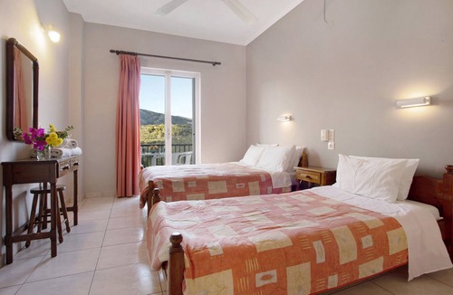 Limni Keri Apartment | Studio "Dolphin Studio Sea View 10" with Private Balcony, Shared Garden & Wi-Fi