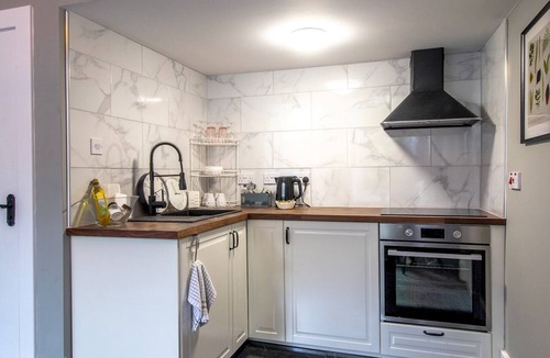 Glasgow Westend Apartment | Studio Dream with Loft, West End - Pass the Keys