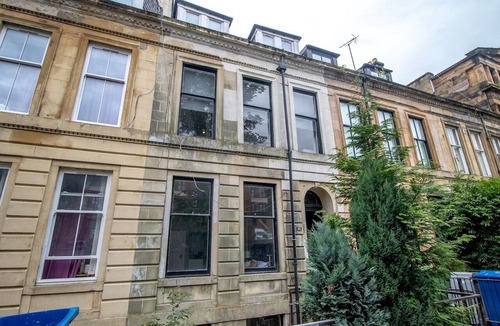 Glasgow Westend Apartment | Studio Dream with Loft, West End - Pass the Keys