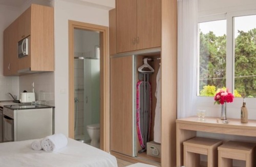 Lassi Apartment | Studio with sea view (Unit B)