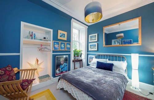 Selkirk House | Stunning 3 Bed Villa with Garden