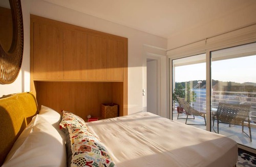 Pangrati Apartment | Stunning Acropolis view apartment