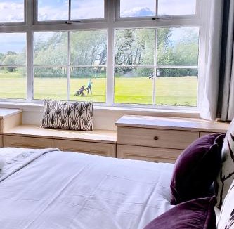 Longniddry House | STUNNING LODGE MINUTES FROM THE SEA AND GOLF COURSE
