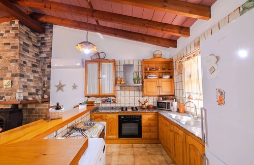 Escorca House | Stunning private villa for 6 people with WIFI, A/C, TV and patio