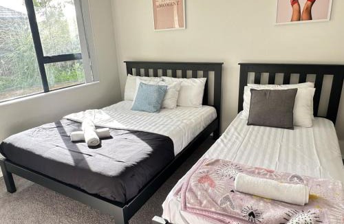 Manurewa House | Stunning Sea View Home Very near to AKL Airport
