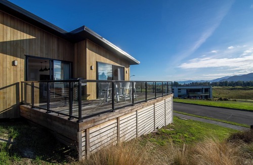 Kaikoura House | Stunning Views | Contemporary | Escape, Stunning Views | Contemporary | Ocean and Mountain Views
