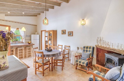Buger Villa | Stunning Villa “Sa Sini” with Pool, Garden Air Conditioning & Wi-Fi