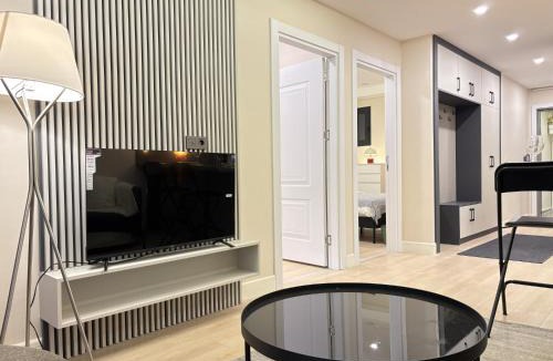 Osmanbey Apartment | Stylish 2-BR Residence in Nişantaşı