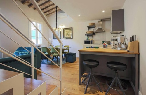 San Lorenzo Apartment | Stylish 3-Bedroom Apartment in the Heart of Santa Croce