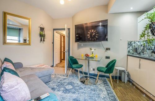 Tollcross Apartment | Stylish Central Edinburgh Abode