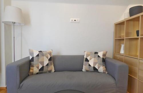 Ano Patisia Apartment | Stylish city studio by MPS
