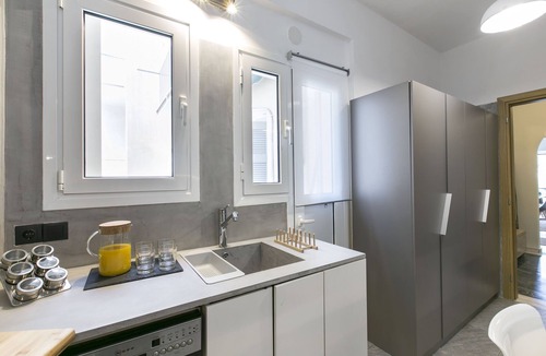 Mets Apartment | Stylish flat overlooking the temple of Zeus