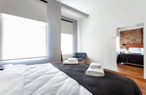 Galata Apartment | STYLISH FLAT w/OLD TOWN VIEW 3 BR/2 BA ELEVATOR&AC