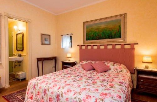 Coverciano Villa | Stylish Florentine villa 4 bedrooms with Fun POOL