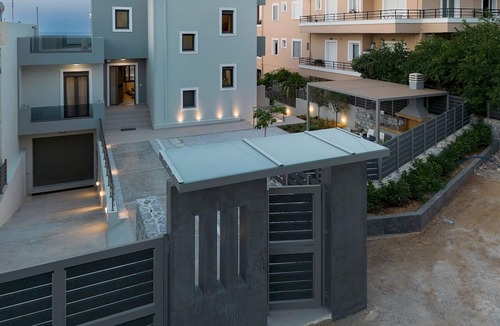 Atsipópoulon Villa | Stylish House with Balcony Providing Panoramic Sea Views of Rethymno Bay & The Venetian Castle!