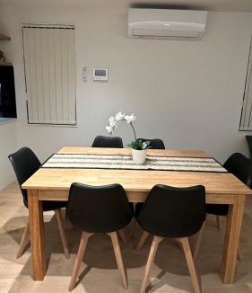Papakura House | Stylish New & Cosy 3-Bedroom Entire Home in Auckland, Free Parking - Perfect for Your Next Getaway!