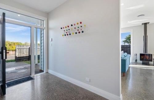 Martinborough House | Stylish Serenity - Martinborough Holiday Home