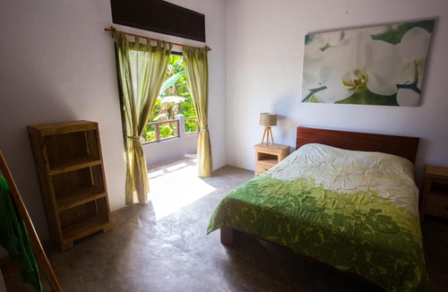 Salahutu Bed & Breakfast | SuliBreeze B&B