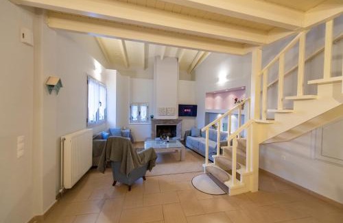 Kalavrita House | Summit Guest House