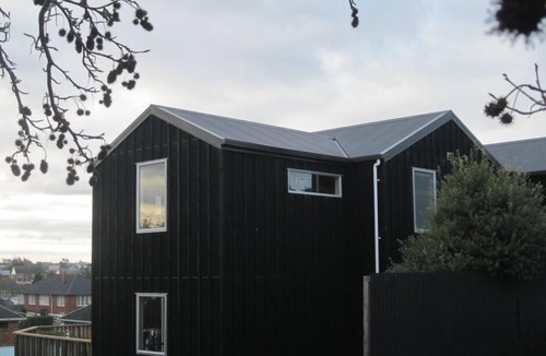 Timaru Apartment | Sun Soaked Lookout Timaru