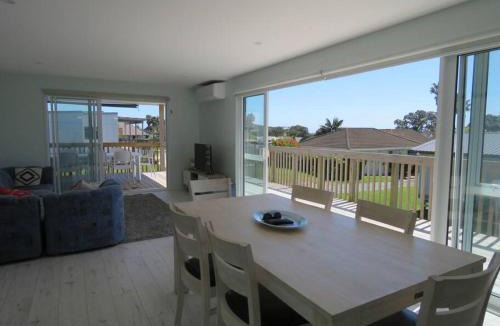 Coopers Beach House | Sunny Sands