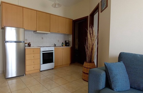 Kefalari Apartment | Sunrise 3 Apartment - Beautifully Located Air Conditioned 1 Bedroom Above Beach
