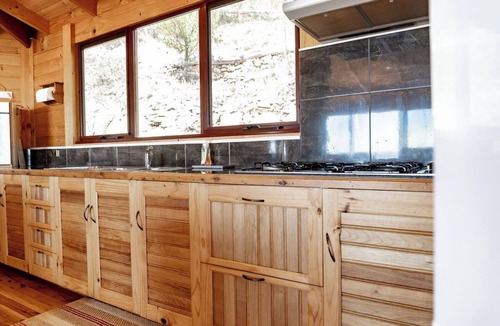 Bicheno House | Sunrise Place - Above the Trees