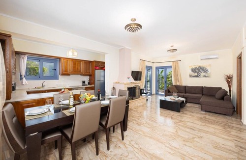 Chaliotata Villa | Sunrise Villa - Three Bedroom Villa, Sleeps 5
