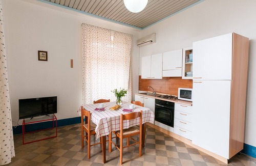 Coste House | SUNSET apartment in villa with pool
