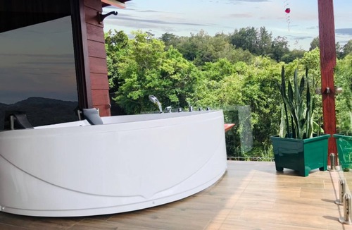 Sierra House | Sunset Paradise House Monteverde: Private Hot Tub with Gulf View
